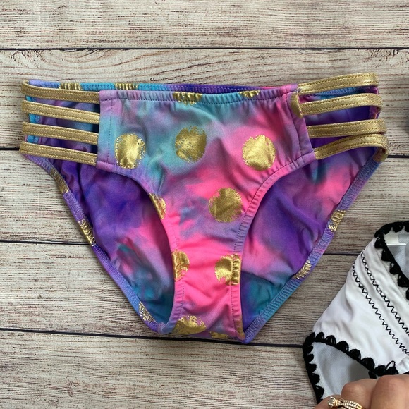 ⭐️ SOLD ⭐️ VENUS Bikini Bottom BUNDLE Size 4 - Picture 2 of 10